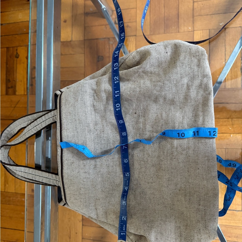 Prada de Lona Elegant Cream Tote Bag - Picture 13 of 15